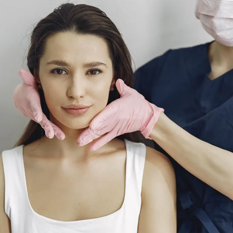 Essential+Tips+for+a+Smooth+Facelift+Recovery-1920w